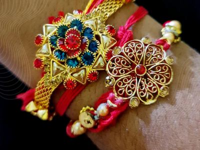 hosting rakhi party with Pataakhaa's ceramic plate for dinner